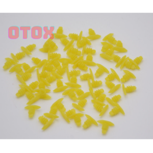Chốt vít nở nhựa trên viền cao su mềm xe ô tô màu vàng OTOX